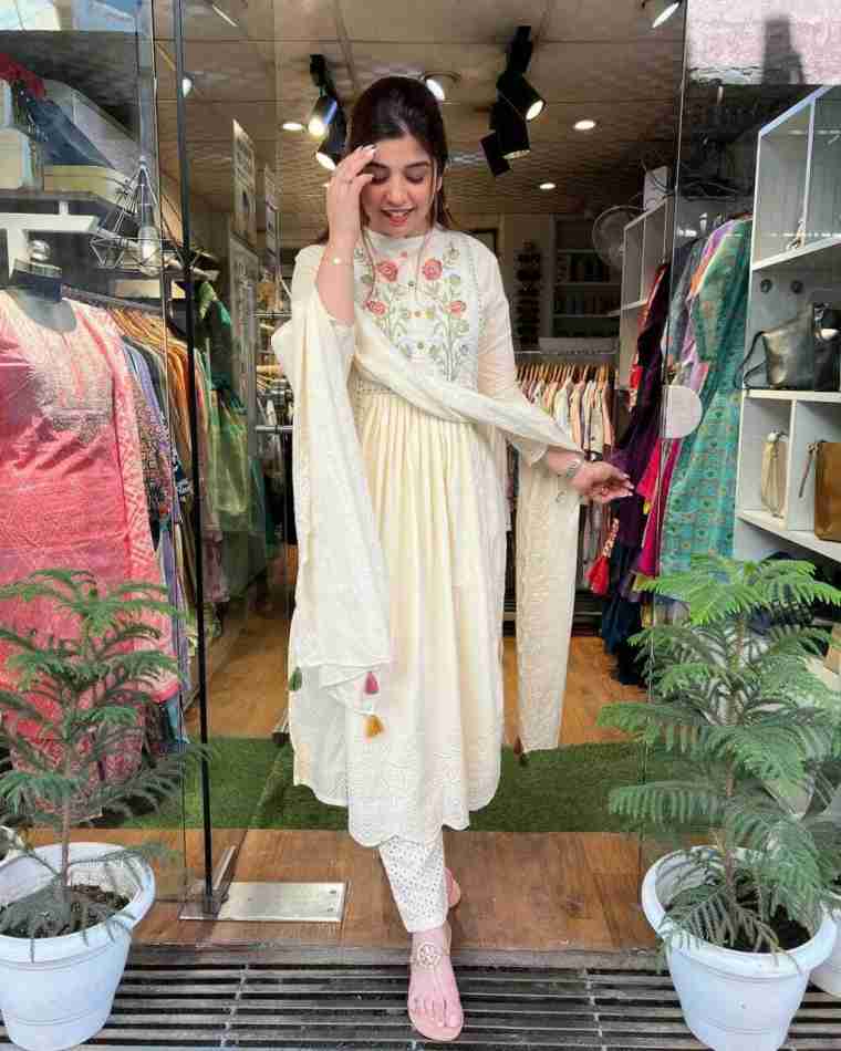 Women Kurta sets with dupatta